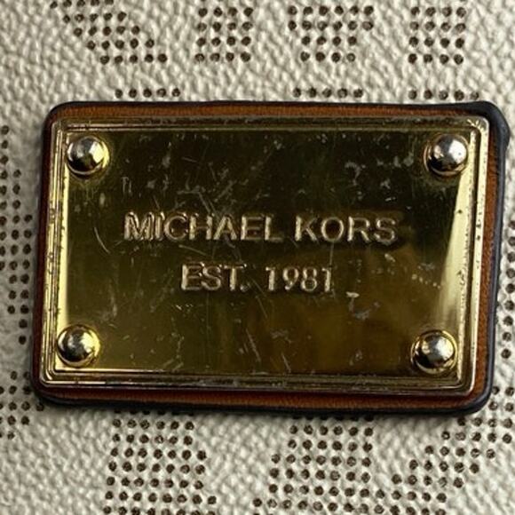 Michael Kors Jules White Tan Monogram Leather Crossbody Bucket Hangbag One Size - Picture 5 of 6